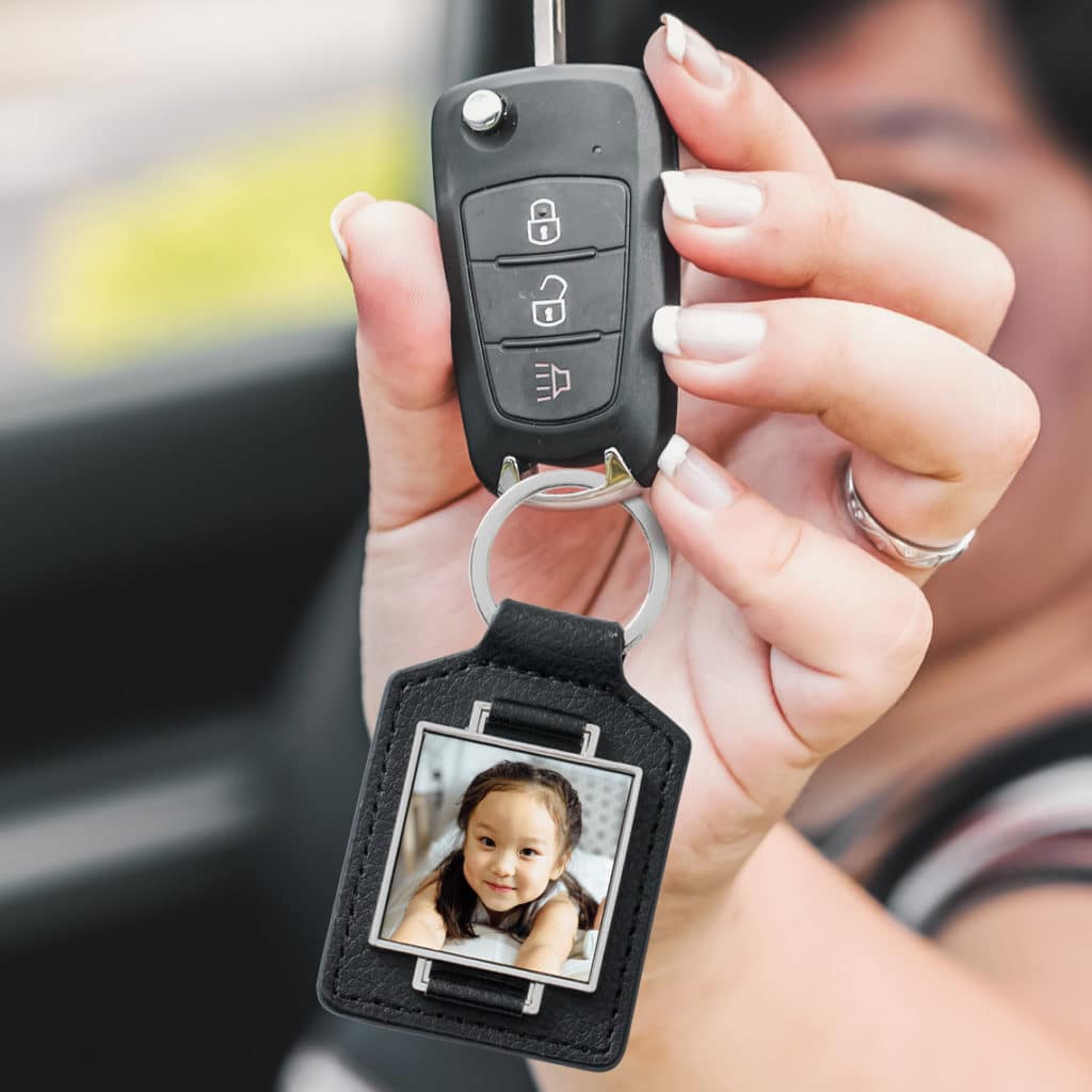 Photo keychain of little girl