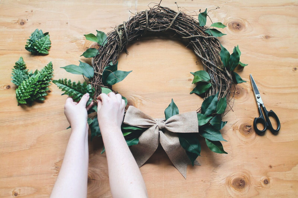 DIY Festive Photo Prints Wreath