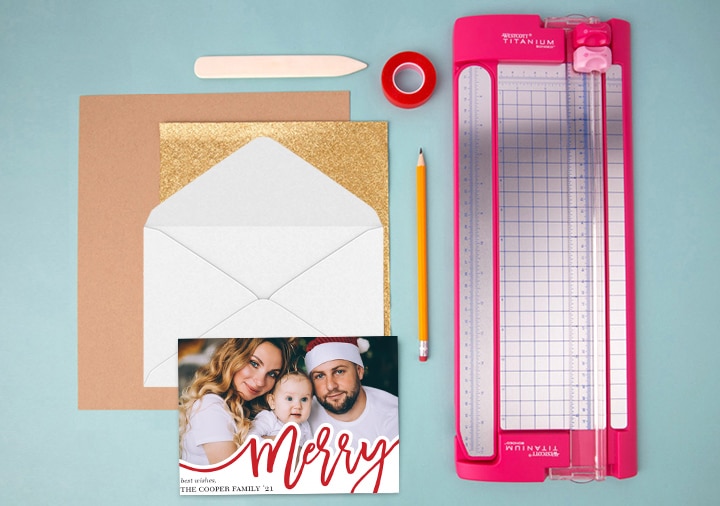 DIY: Envelope Liners For Christmas Photo Cards
