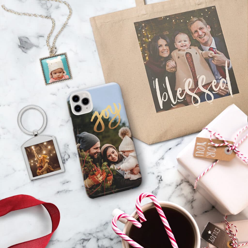 Creating gifts that come from the heart is easy with Snapfish